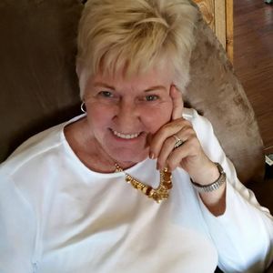 Meet your Posher, Janet